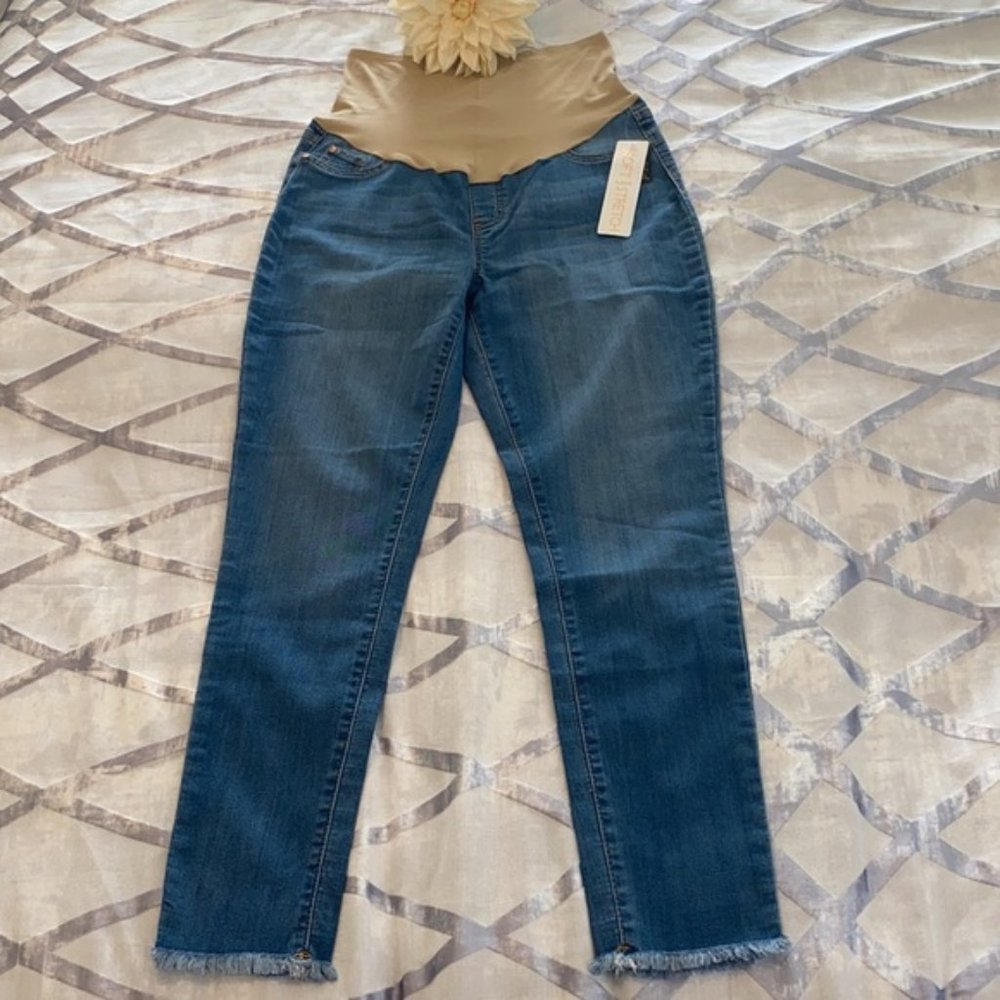Frayed Hem Maternity Skinny Jeans, Full Panel